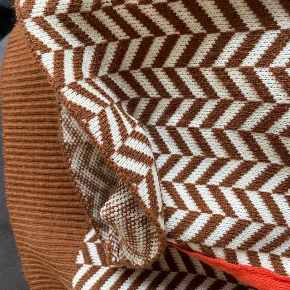 Women’s Pullover Sweater Size S Brown White Orange HighNeck Classic Herringbone - Picture 6 of 11
